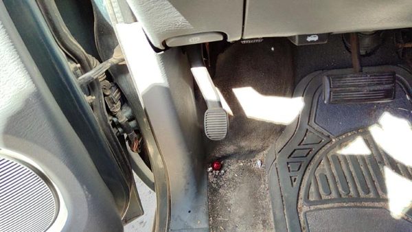 04-07 Dodge Caravan Parking Brake Pedal Assembly Oem Complete Emergency Unit — photo 3