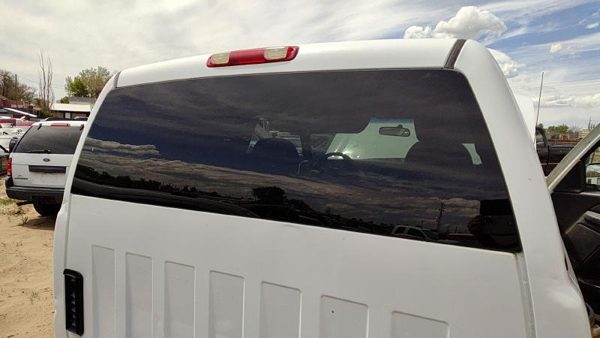 2002 Chevy Silverado 2500 Back Glass/window — photo 4