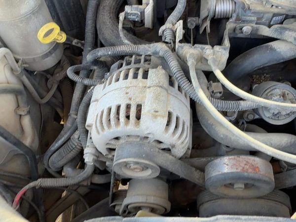 2001-2005 Chevy S10 Blazer Alternator 4.3L 19244795 — photo 1