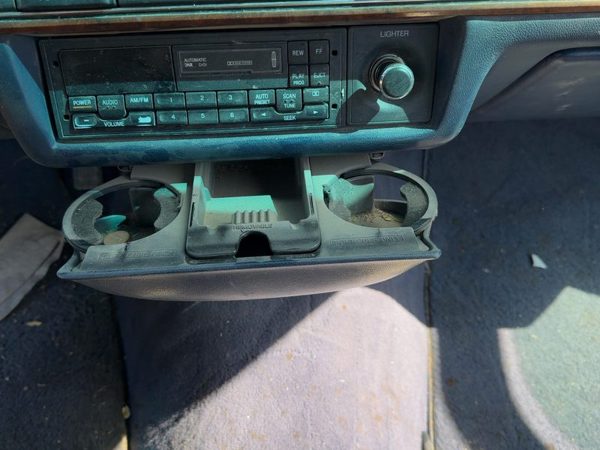 1994 Lincoln Town Car Slide Out Dash Mounted Cup Holder Assembly Oem Blue Dp — photo 2