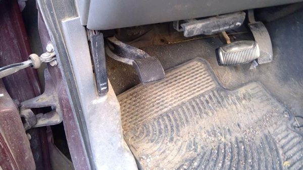 05-10 F350 Super Duty Parking Brake Pedal Assembly Oem Complete Emergency Unit — photo 3