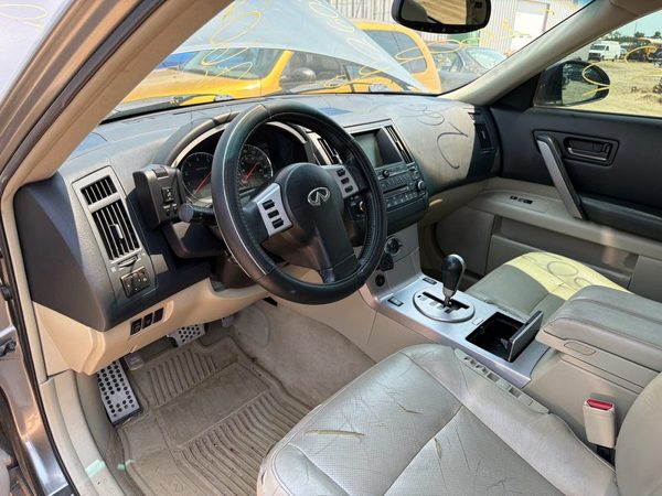 2003 Infiniti Fx Series — vehicle photo 5