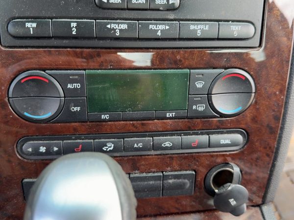 05-07 Fivehundred Temperature Control Module In Dash Heater Ac Head Unit Oem — photo 1