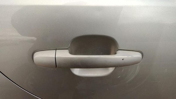 02-06 Camry Passenger Right Rear Outside Door Handle Back Lunar Mist Metallic — photo 1