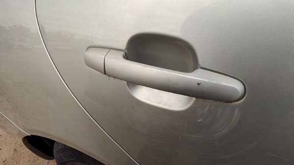 02-06 Camry Passenger Right Rear Outside Door Handle Back Lunar Mist Metallic — photo 3