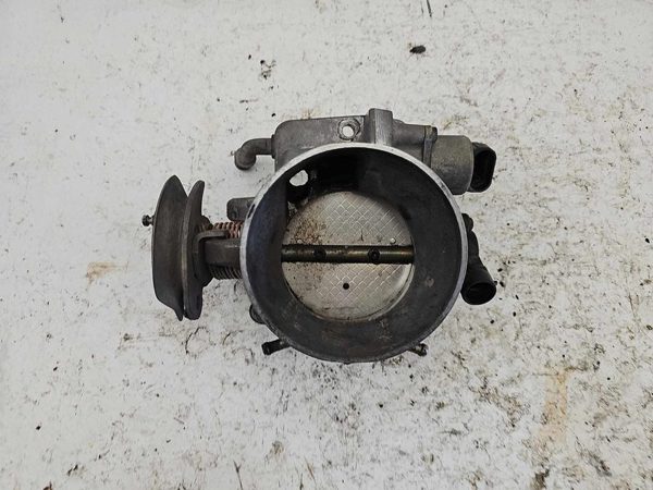 2000-2002 Chevy Tahoe Throttle Body Valve Oem With Sensors 5.3L 4X4 88984260 — photo 1