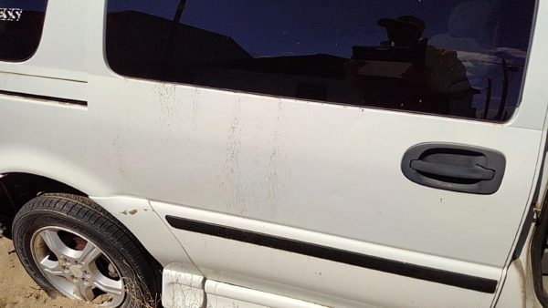 2007 Chevy Uplander Rear Door RH White 50U — photo 1