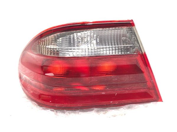 2000-2002 Mercedes E320 Driver Left Tail Light Oem Brake Lamp Rear 2108208364 — photo 1