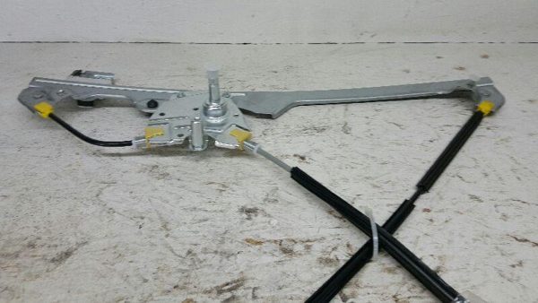 2002 Silv15 Front Door Regulator LH Driver Window Manual New 99-07 Sierra 1500 — photo 4