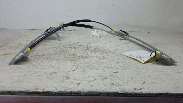 2002 Silv15 Front Door Regulator LH Driver Window Manual New 99-07 Sierra 1500 — photo 8