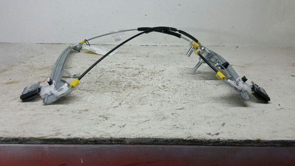 2002 Silv15 Front Door Regulator LH Driver Window Manual New 99-07 Sierra 1500 — photo 9