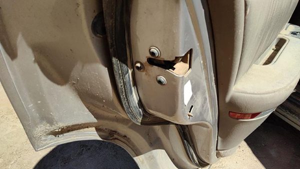 1997 Park Ave Ultra Driver Left Rear Door Latch With Rods/Cables Oem Back — photo 4