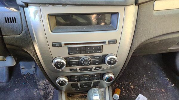 2010 Ford Fusion Trim Bezel Around Radio Surround Dash Panel Oem — photo 4