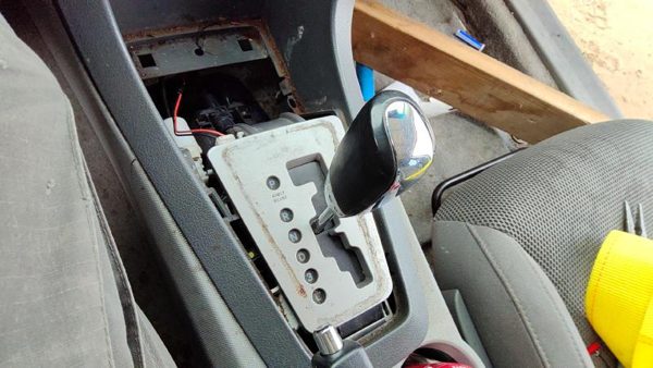 08-14 Avenger Floor Shifter Lever Assembly Shift Unit Automatic Transmission — photo 2