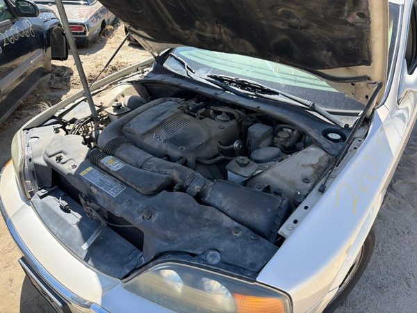 2001 Lincoln LS Ignition Coil/ignitor 3.9L — photo 2