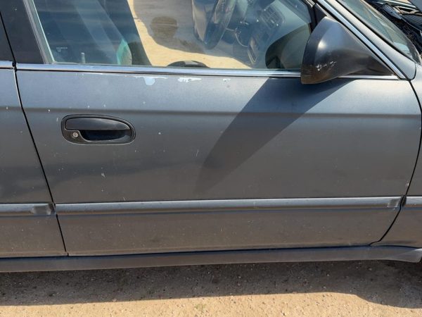 1997 Honda Civic Front Door RH Blue B-73M — photo 1