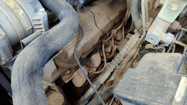 1997 Chevy Pickup 2500 Exhaust Manifold Silverado 7.4L AT 4x4 — photo 3