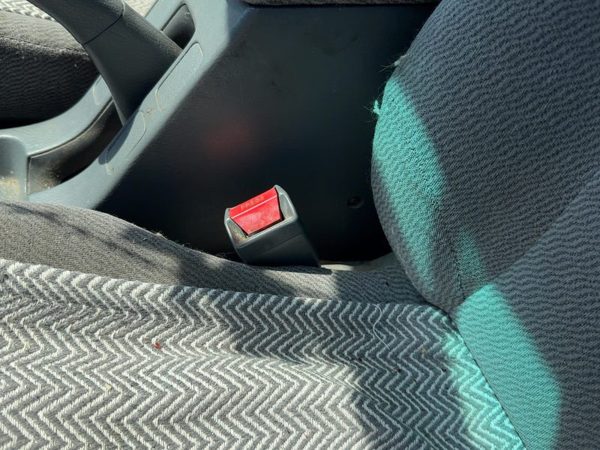 1996-2000 Honda Civic Driver Left Front Seat Belt Buckle Receiver Oem Gray F — photo 3