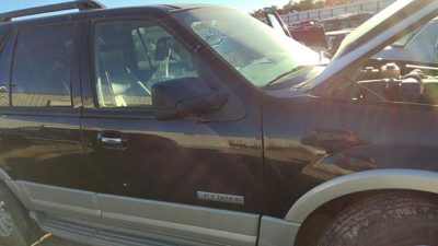 2008 Ford Expedition Front Door RH Ua Black
