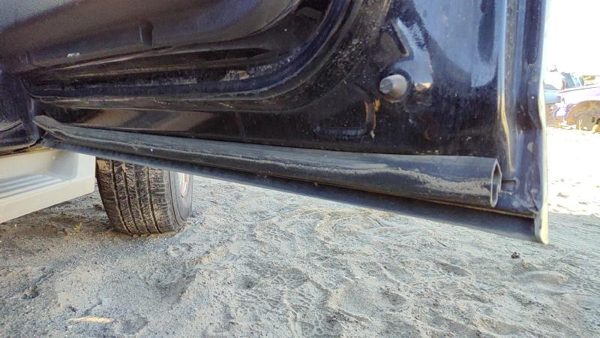 2008 Ford Expedition Front Door RH Ua Black — photo 7