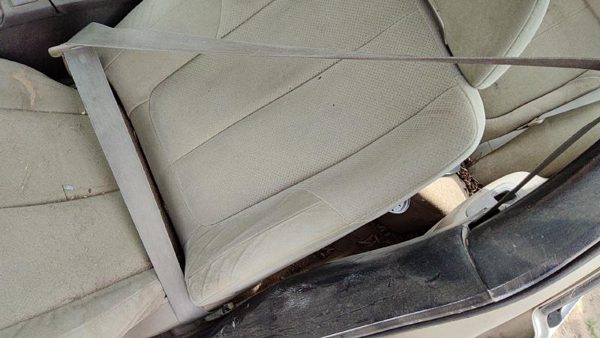 2000-2001 Nissan Maxima Driver Left Front Seat Belt Retractor Oem Shoulder Tan — photo 3