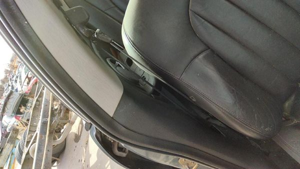 2000-2004 Chrysler 300M Passenger Right Front Seat Belt Retractor Shoulder Black — photo 3