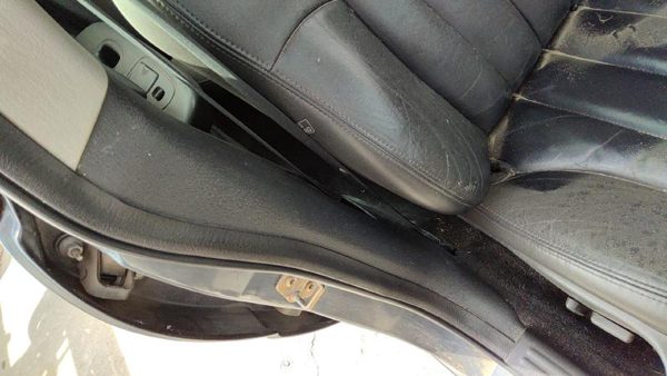 2000-2004 Chrysler 300M Passenger Right Front Seat Belt Retractor Shoulder Black — photo 5