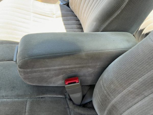 1996-2000 Chevy Lumina Driver Left Front Arm Rest Side Seat OEM Shale 92B — photo 1