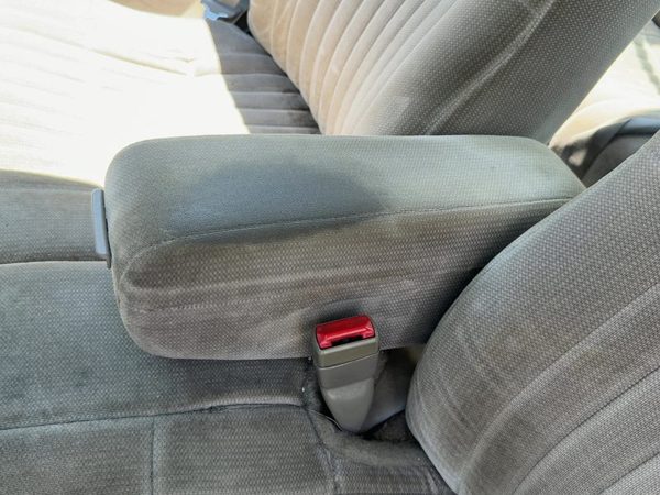 1996-2000 Chevy Lumina Driver Left Front Arm Rest Side Seat OEM Shale 92B — photo 2