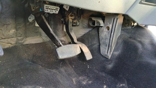 11-16 Ford F250 Accelerator Pedal Assembly Oem Gas Diesel Pedal 6.7L Powerstroke — photo 1