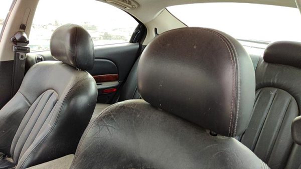 2002 Chrysler 300M Pair Of Front Headrests Oem Left Right Set Seat Wx061dvaa — photo 1