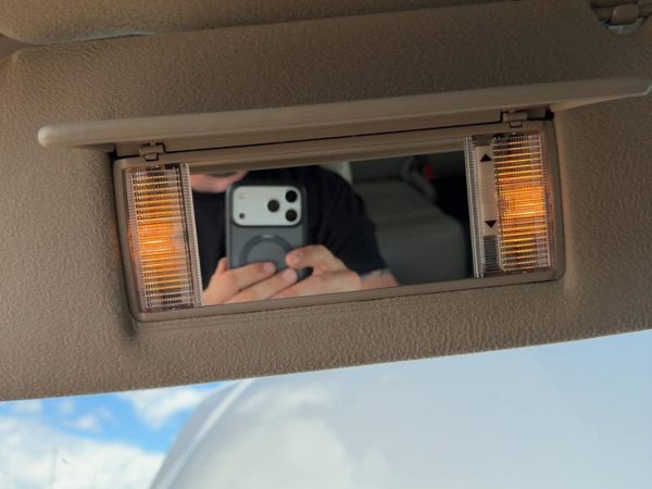 2000-2003 Chevy Suburban Driver Left Sun Visor Oem Tan 52I 15172572 — photo 9