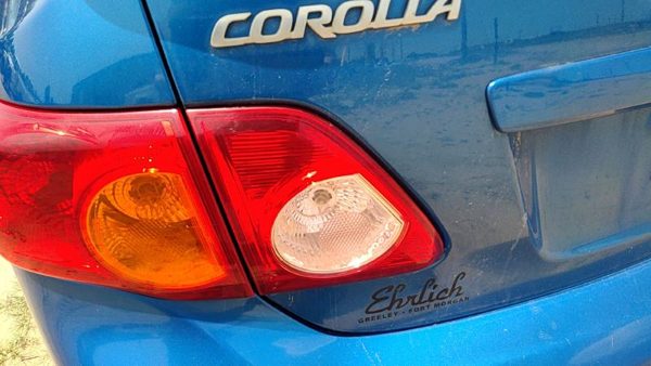 2010 Toyota Corolla Tail Light Assembly LH — photo 2