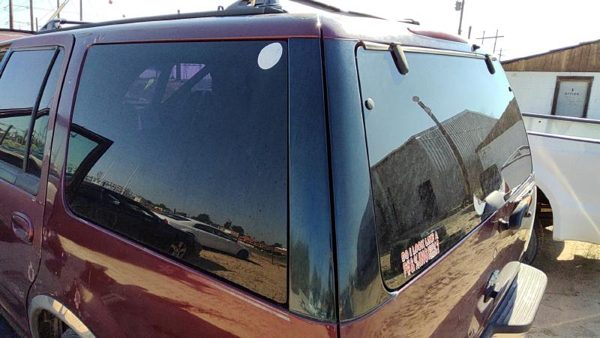 1997 Ford Expedition Quarter Panel Moulding LH Maroon Jl — photo 3