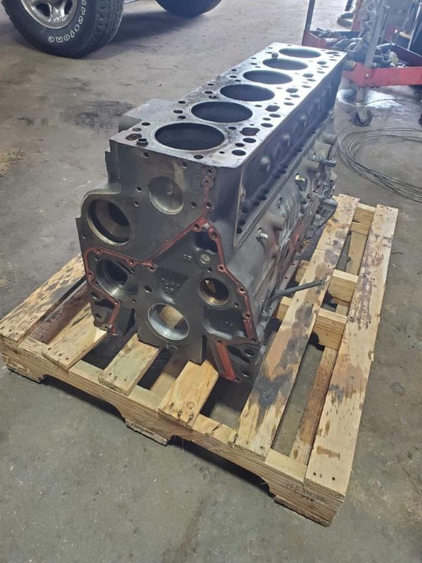 2003 Freightliner 5.9L Cylinder Block Engine OEM Cummins 56 Series 24 Valve — photo 3