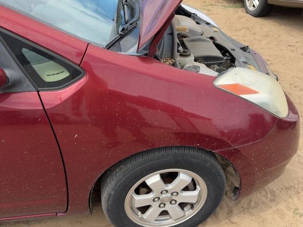04-09 Prius Passenger Right Front Fender Oem Emblem Mounting Holes Salsa Red 3Q3 — photo 4