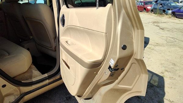 06-08 Chevy Hhr Passenger Right Rear Door Trim Panel With Switches Back Tan 32B — photo 2