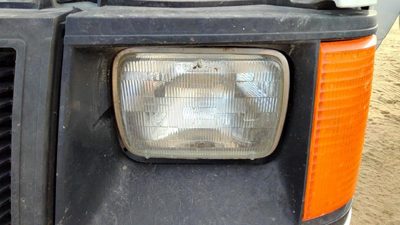 1985-1994 Gmc Safari Driver Left Head Light Oem Front Lamp 14066046