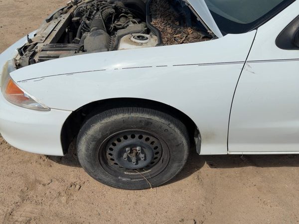 2000-2005 Chevy Cavalier Driver Left Front Fender Oem Bright White 16U 88955574 — photo 3