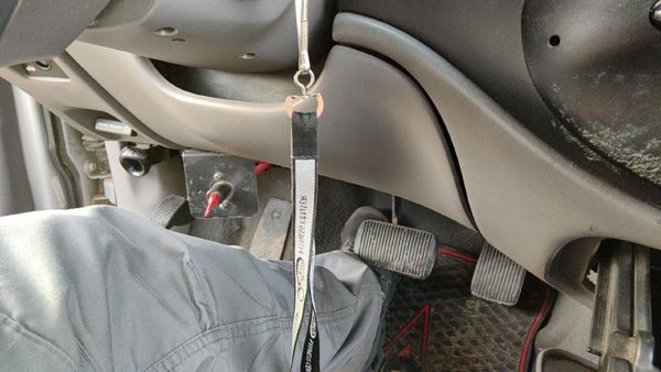 1996-1997 Ford Taurus Lower Dash Under Column Knee Bolster Trim Panel Oem Gray — photo 3