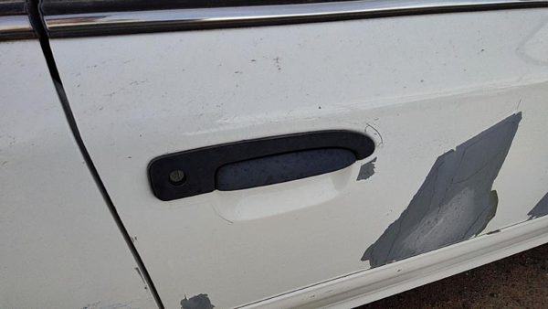 2000-2011 Ford Crown Vic Passenger Right Front Outside Door Handle Oem — photo 3