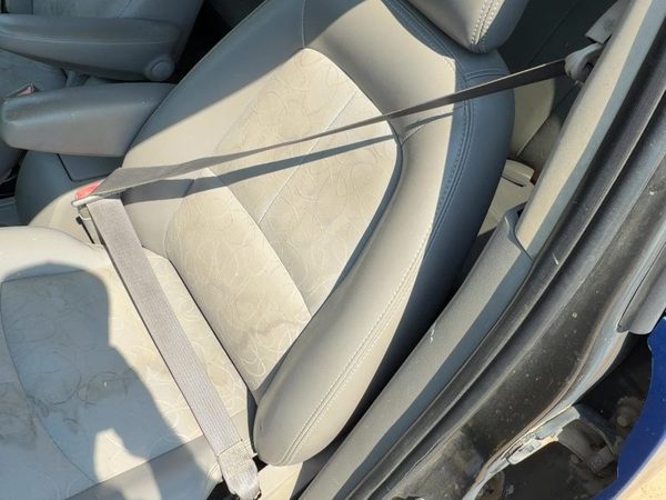 05 Vue Redline Driver Left Front Seat Belt Retractor Oem Shoulder Gray 17D — photo 1