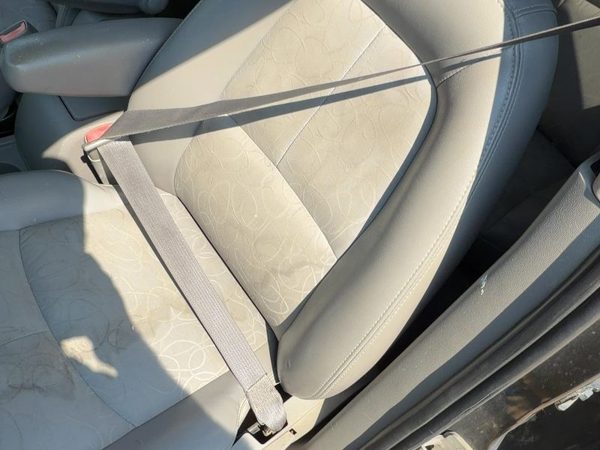 05 Vue Redline Driver Left Front Seat Belt Retractor Oem Shoulder Gray 17D — photo 3