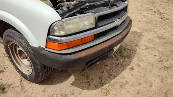 1999 S10/s15/sonoma Truck Front Bumper Assy. S10 Pickup White 50U — photo 9