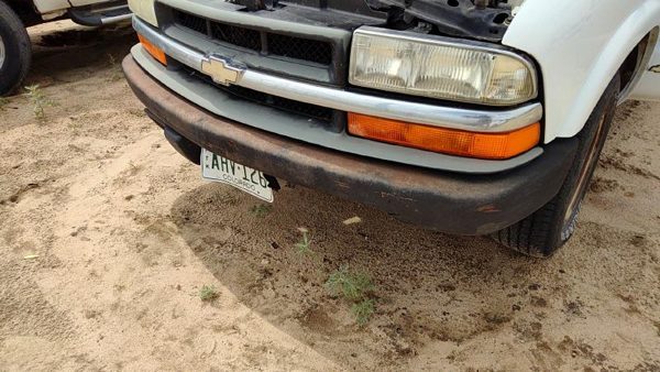 1999 S10/s15/sonoma Truck Front Bumper Assy. S10 Pickup White 50U — photo 2