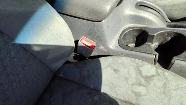 2005-07 Jeep Liberty Passenger Right Front Seat Belt Buckle Receiver Oem Gray D5 — photo 4