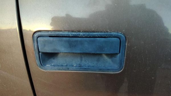 1994 Suburban 1500 Outside Door Handle RH — photo 1