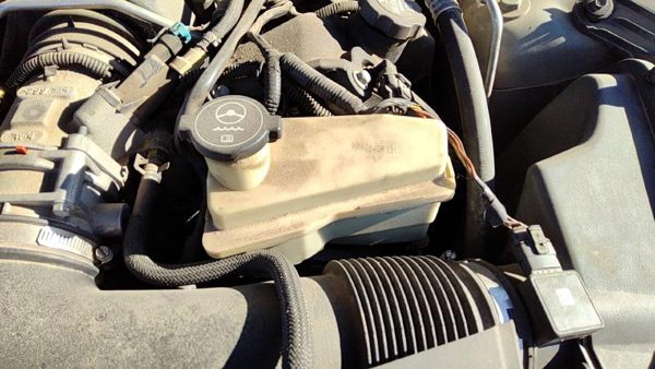 2005-2010 Cadillac Sts Power Steering Fluid Remote Reservoir Tank Oem 4.6L — photo 3