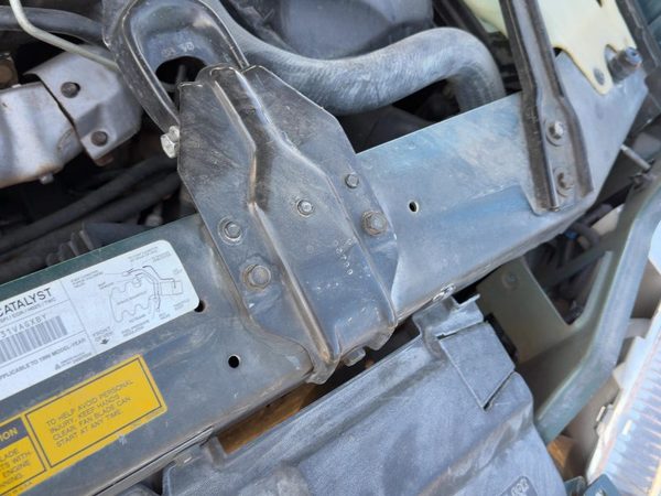 94-99 Chevy Lumina Pair Of Upper Radiator Support Motor Mounts With Brackets Oem — photo 7