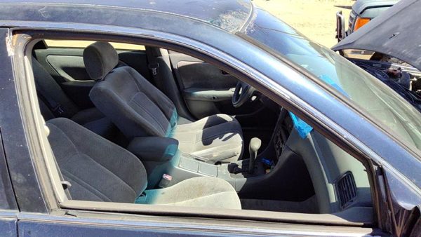 1997-2001 Toyota Camry Passenger Right Front Side Window Door Glass Oem — photo 2